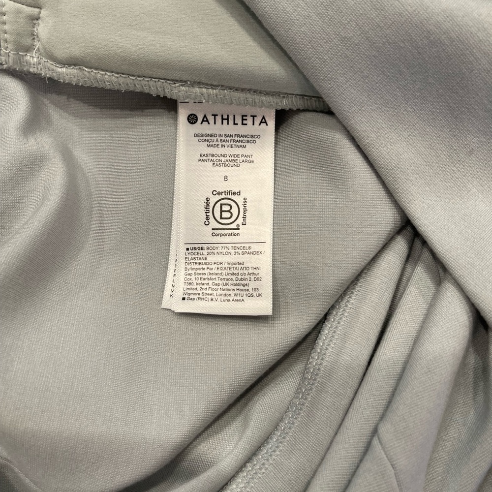 Athleta Light Sage Green Eastbound Wide Leg pants Women's Size 8 - Picture 5 of 14